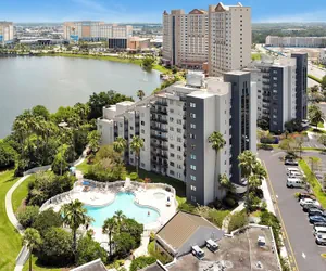 Photo 2 - Premium Condos near Universal Studios