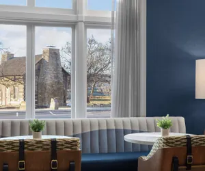 Photo 3 - The Well House Hamilton, Tapestry Collection By Hilton