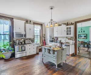 Photo 4 - America Room 1 Bedroom by Main Street Bed & Breakfast