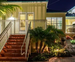 Photo 5 - Grand Marina Suite by Brightwild Waterfront