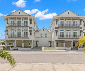 Photo 2 - Two Amazing Homes at The Gemma