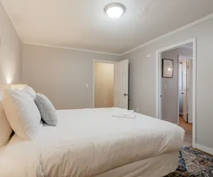 Photo 4 - Columbia Duet - 2 Units