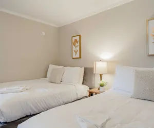 Photo 3 - Columbia Duet - 2 Units