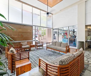 Photo 2 - Renovated Pacific Monarch Studio Near Waikiki Beach