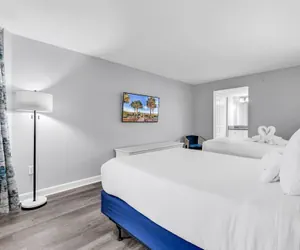 Photo 3 - Baywatch Resort 1122