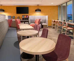 Photo 4 - Home2 Suites By Hilton Woodland Sacramento