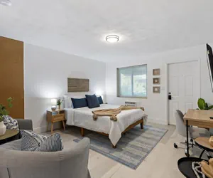 Photo 3 - Charming Cozy Studio Lake Ridge