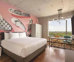 Photo 3 - Kompose Boutique Hotel Miami Airport