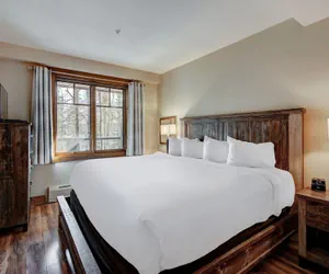 Photo 4 - Bright, Mountain Modern Breckenridge Condo 1 Bedroom Condo