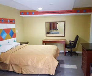 Photo 5 - Budget Motel