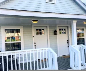 Photo 4 - Lakewood Lyon Park Renovated Cottage Near Duke 26A