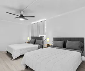 Photo 2 - Bay Harbor Sunset Apt 5A