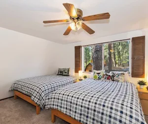 Photo 2 - Summit Happy Mountain Cabin