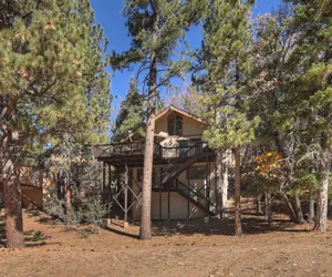 Photo 2 - Everwood Serenity Treehouse