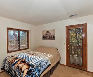 Photo 5 - Canyon Castle Mtn Retreat w Hot Tub