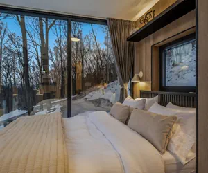 Photo 5 - Mirror Villas - Modern Retreat with private hot tubs and mountain view