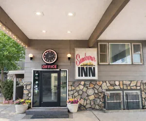 Photo 2 - Sundowner Inn by Capital O Forsyth I 94