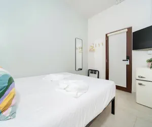 Photo 4 - Room 14: Chill City Veranda Near Miramar