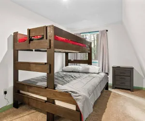 Photo 3 - Charming Cabin Escape