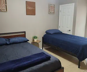 Photo 4 - 2 Bedrooms Apt Near Univeristy