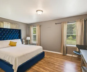 Photo 4 - Cozy Temple Home Fenced Yard & Wi-fi 3 Bedroom Home