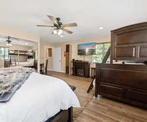 Photo 5 - The Bear Den