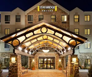 Photo 2 - Staybridge Suites Toledo - Rossford - Perrysburg by IHG