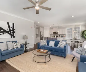 Photo 5 - Belwood Manor-across From Parthenon-5 Min Broadway