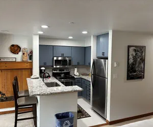 Photo 5 - Studio In Lakeside Village, Updated Kitchen & Bath Apts