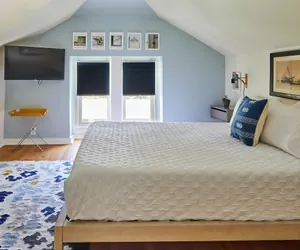 Photo 2 - Apt3 Charles - Modern Fun Sun-filled Loft