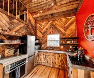 Photo 5 - Treehouse Hot tub on 60 Acre Farm Near Downtown