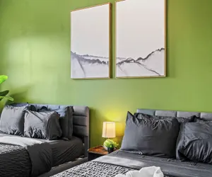 Photo 4 - Upscale King 3BR Townhouse in Pineville