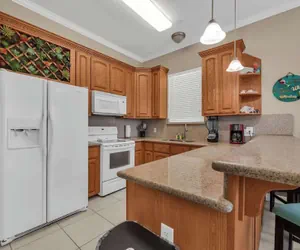 Photo 4 - Lovely Beach and Pool Condo