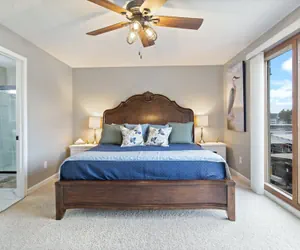 Photo 4 - Central Location, Unlimited Indoor & Outdoor Fun