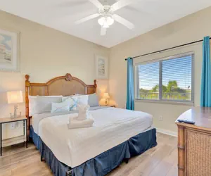 Photo 2 - Waterview Balcony HOT TUB Heated Pool Rum Bar