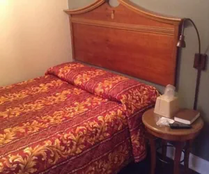 Photo 3 - Empress Hotel