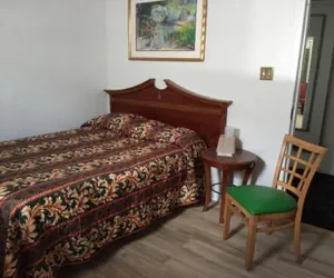 Photo 4 - Empress Hotel