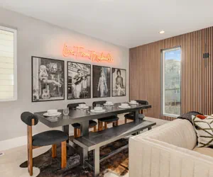 Photo 3 - Elevator With Rooftop Hot Tub Pet-friendly Yard