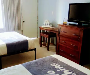 Photo 3 - Beach Side Hotel