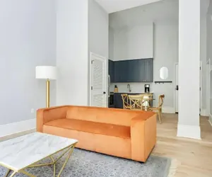 Photo 3 - Sleeps 16 4 Units, Steps to the French Quarter The Harlequin by Avantstay