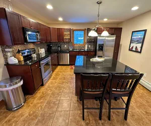 Photo 5 - Spacious Private Home - Al132