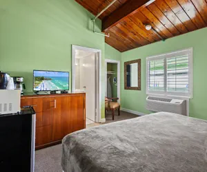 Photo 2 - Oceanfront Inn Room #10- Standard Room - King Bed