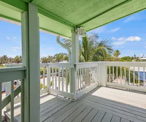 Photo 5 - Oceanfront Inn Room #10- Standard Room - King Bed
