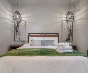 Photo 3 - 2215 E 19th Ave