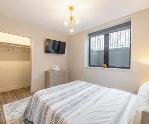 Photo 5 - Stadium Suites