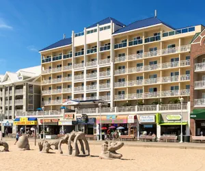 Photo 2 - Park Place Hotel