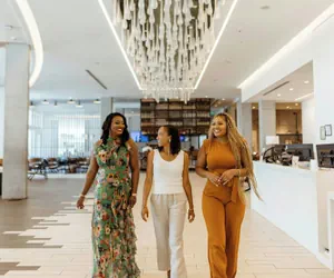 Photo 5 - Renaissance Atlanta Airport Gateway Hotel