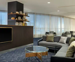 Photo 3 - Courtyard by Marriott Redwood City