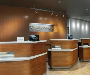 Photo 5 - Courtyard by Marriott Redwood City