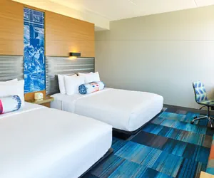 Photo 5 - Aloft Austin Downtown